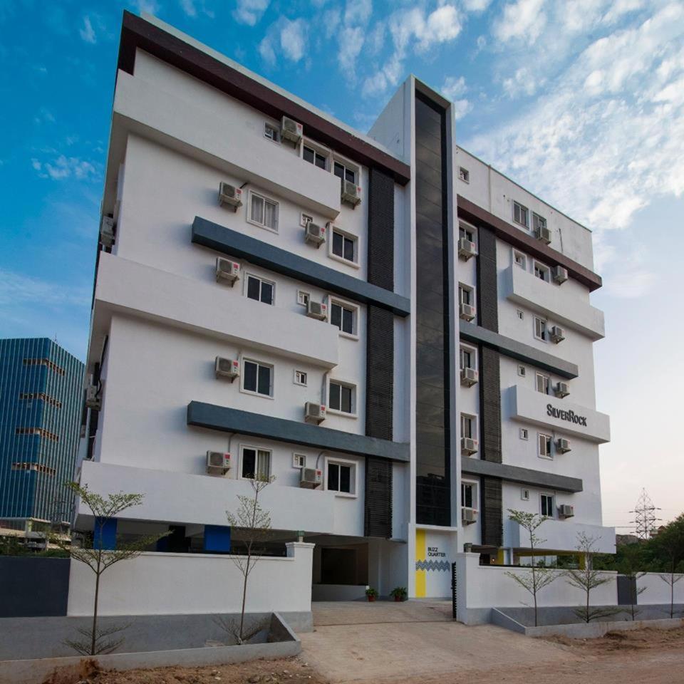 Buzz Quarter Hyderabad Exterior foto